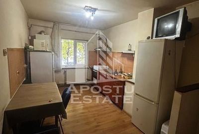 Apartament 4 camere, centrala proprie, parter, petfriendly, Aradului - 2