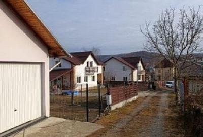 Teren Construcții intravilan de 2641 mp, în Aleea Trandafirilor - 4