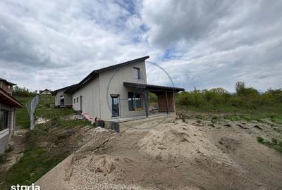 Casă cu 4 camere cu Teren 500 Mp în Unirea - 18