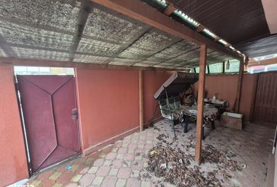 Casă cu 4 camere cu Canalizare în Central - 7