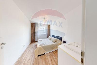 Apartament cu 3 camere semidecomandat în Avantgarden