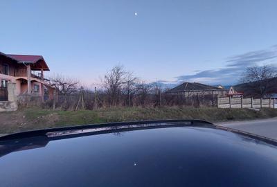 Teren de 3500 mp, în Scobinți - 3