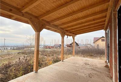 Casa individuala la rosu - 4