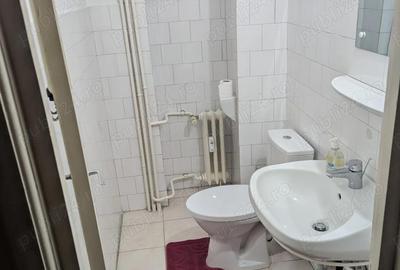 Apartament cu 3 camere decomandat în Central - 3