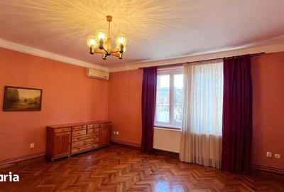 Apartament cu 3 camere decomandat, mobilat în Central - 16