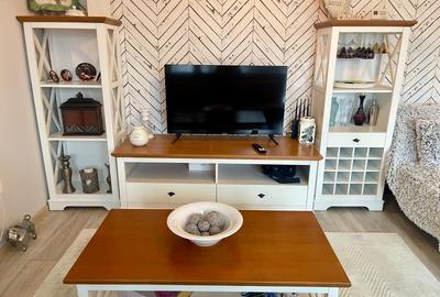 Apartament cu 2 camere decomandat, mobilat în Tractorul - 6