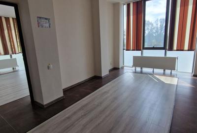 Spațiu comercial, de 240 mp, în Faleza Nord - 11