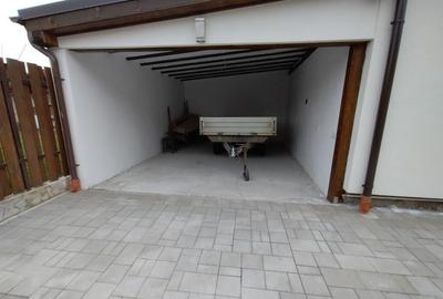 INCHIRIEZ casa 2 camere,recent renovata,cu garaj,zona Lazaret - 8