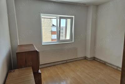 Inchiriez 4 camere Govandar - 3