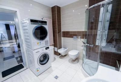 Casă cu 6 camere cu Teren 420 Mp în Central