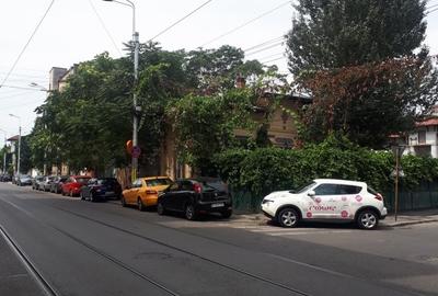 Teren Construcții intravilan de 450 mp, în Moșilor