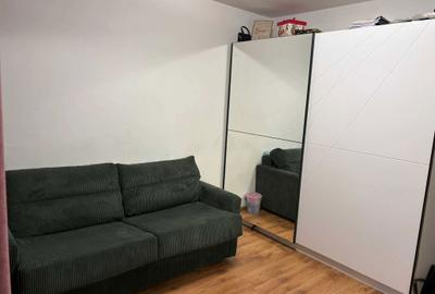 Apartament cu 3 camere semidecomandat în Podu Roș - 4