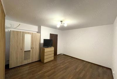Garsonieră decomandată în Apărătorii Patriei - 2