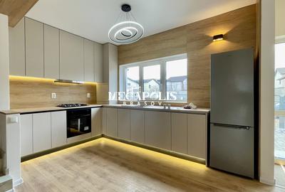 Duplex cu 4 camere cu Canalizare în Sânpetru - 2