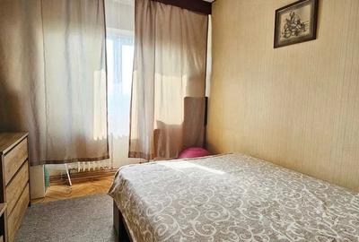 Apartament cu 3 camere decomandat în Gară
