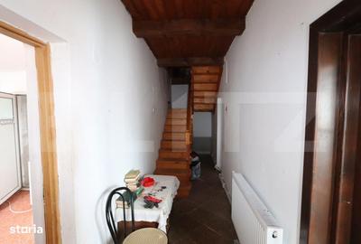 Casă cu 5 camere cu Teren 8895 Mp în Crângurile - 3