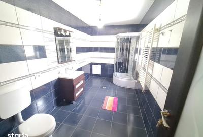 Casă cu 6 camere cu Teren 320 Mp în Central - 2