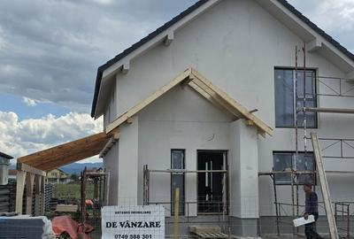 Casă cu 4 camere în Șura Mică - 5