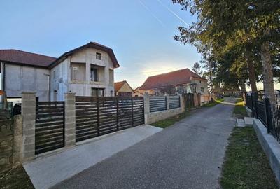 Casă cu 5 camere cu Teren 463 Mp în Hărău - 5