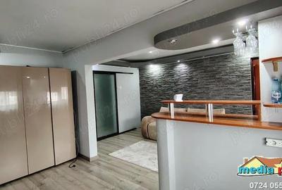 Apartament cu 3 camere semidecomandat în Micro 39 - 4