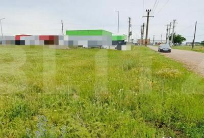 Teren de 3000 mp, în Central