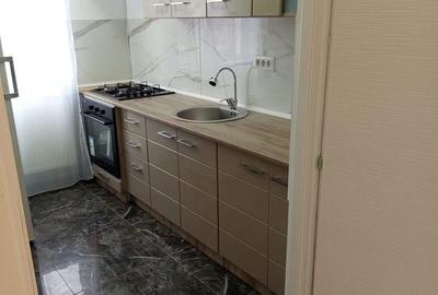 Apartament cu 4 camere decomandat în Central - 4