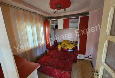 Casă cu 6 camere cu Teren 4050 Mp în Tutana - 4
