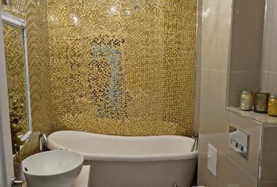 Închiriez apartament doua camere Prima Universității - 2