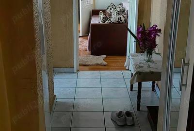 Vand urgent apartament 3 camere ultracentral (zona Luca )Campina - 4