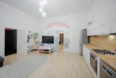 Apartament cu 3 camere semidecomandat, mobilat în Ultracentral - 12
