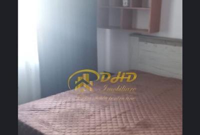 Apartament cu 2 camere semidecomandat în Podu Roș