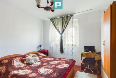 Casă cu 5 camere cu Teren 3950 Mp în Dorobanți - 3