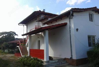 Casă cu 3 camere în Limanu - 1