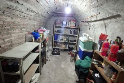 Casă cu 7 camere cu Teren 1550 Mp în Central - 13