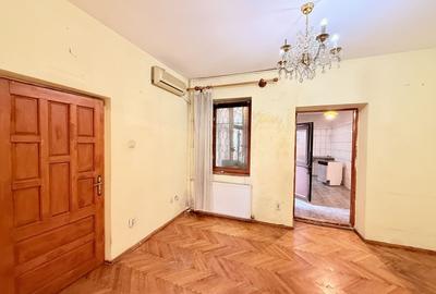 Casă cu 6 camere cu Canalizare în Regie - 30