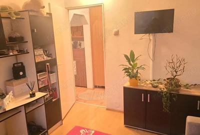 Apartament cu 2 camere semidecomandat în Micro 15 - 12