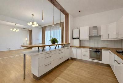 Apartament cu 4 camere decomandat, mobilat în Herăstrău