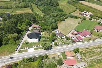 Teren de 614 mp, în Central - 10