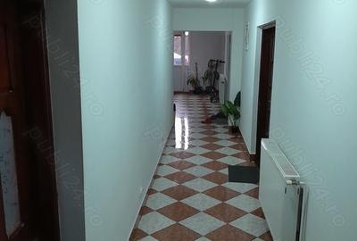 Casă cu 6 camere în Central - 8