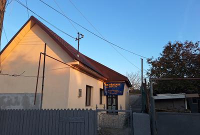 Casă cu 5 camere în Brătianu