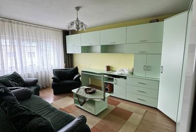 Apartament cu 2 camere decomandat în Triaj - 4