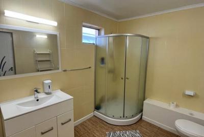 Casă cu 5 camere cu Teren 1128 Mp în Popoveni