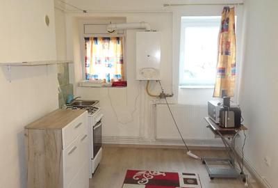 Inchiriez apartament cu o camera in Deva, zona A. Iancu, parter - 9