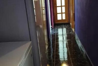 Apartament 3 camere decomandat, Calarasi 4, etaj 3. - 4