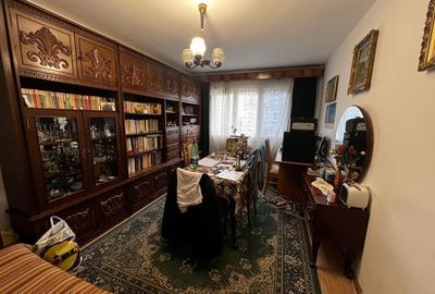 Apartament cu 3 camere decomandat în Fortuna