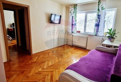 Apartament 2 camere,etaj 1, semidecomandat, balcon,zona centrala - 1