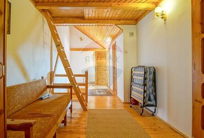 Duplex cu 11 camere cu Teren 712 Mp în Fundata - 22