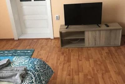 Casă individuală cu 4 camere cu Teren 200 Mp în Central - 10