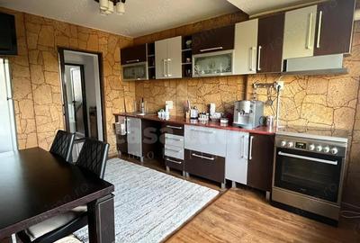 Casă cu 3 camere decomandat cu Canalizare în Țiglina 2 - 9