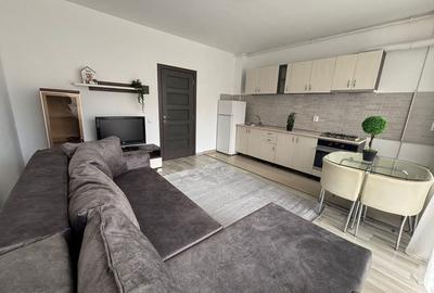 Garsonieră în Roșu